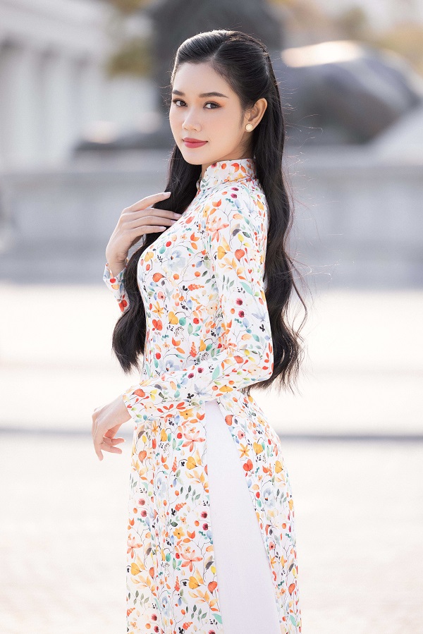 áo dài hoa nhí